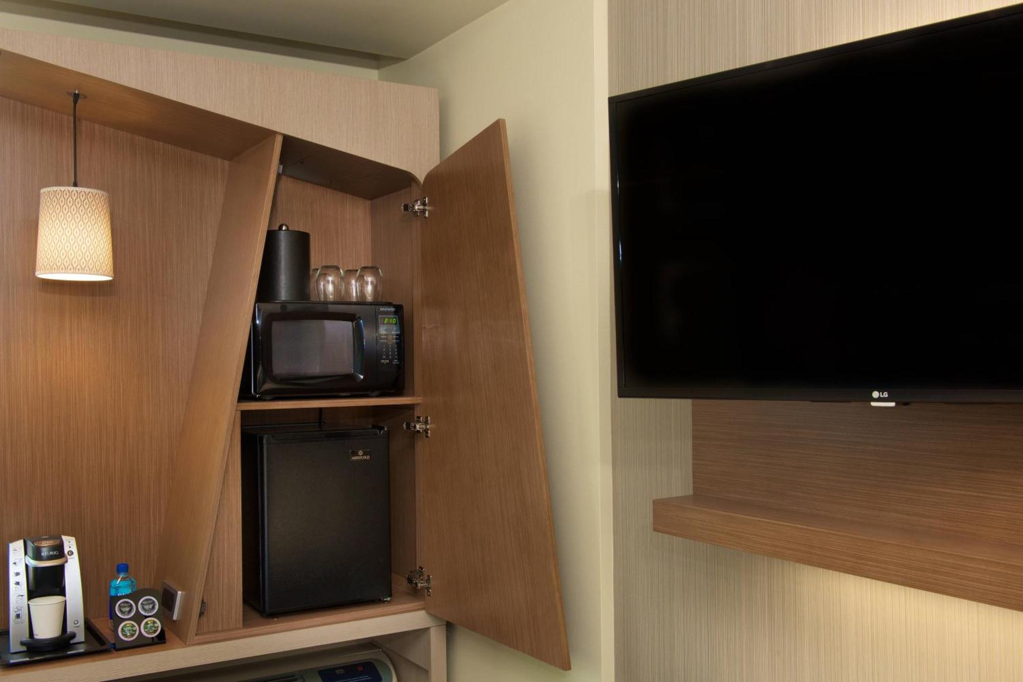 Courtyard By Marriott Seattle Everett Downtown Extérieur photo