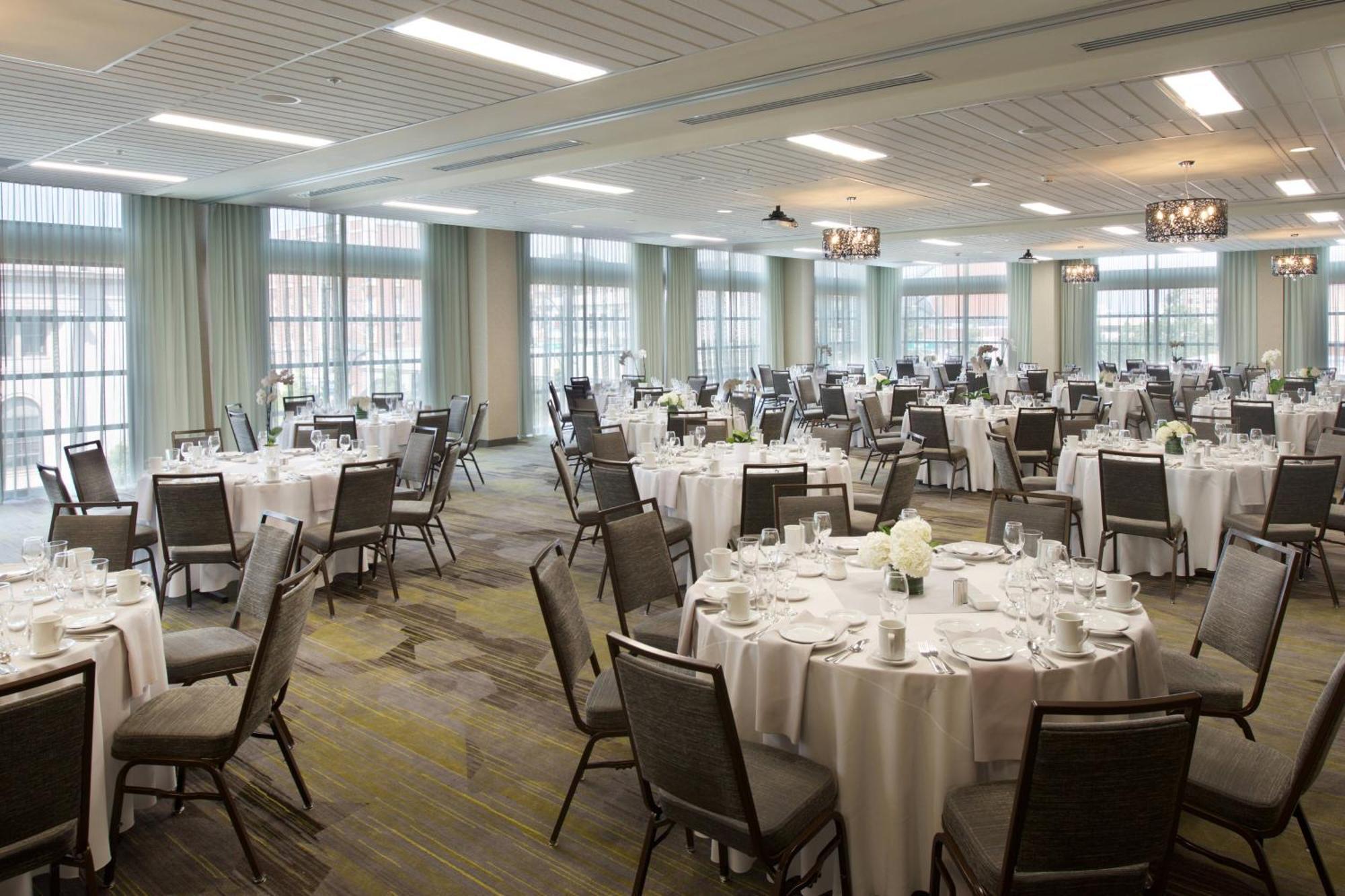 Courtyard By Marriott Seattle Everett Downtown Extérieur photo