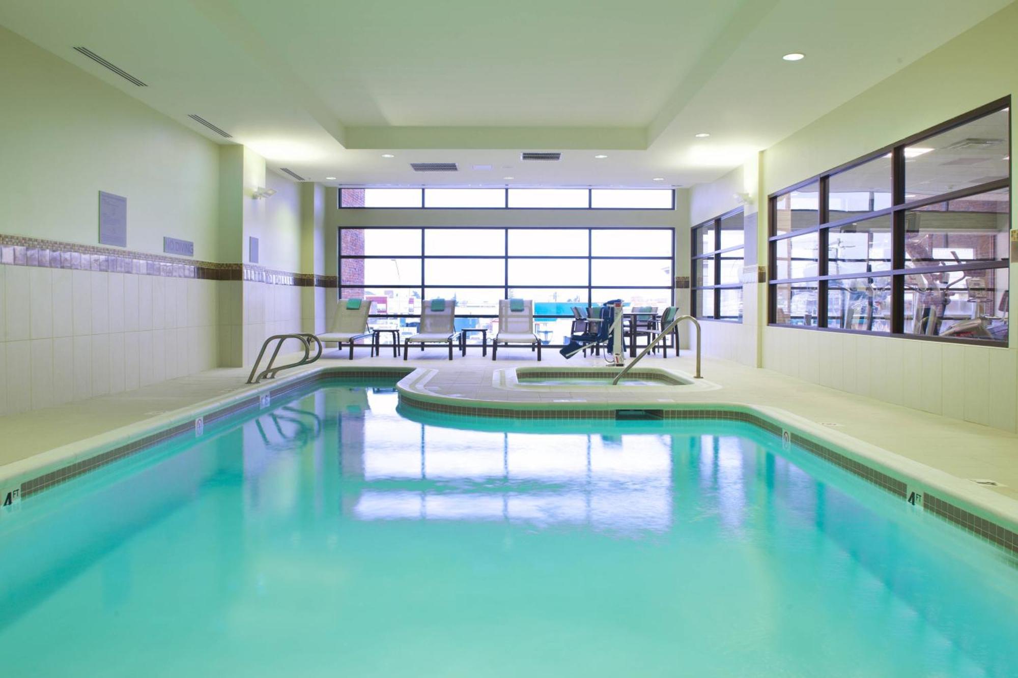 Courtyard By Marriott Seattle Everett Downtown Extérieur photo
