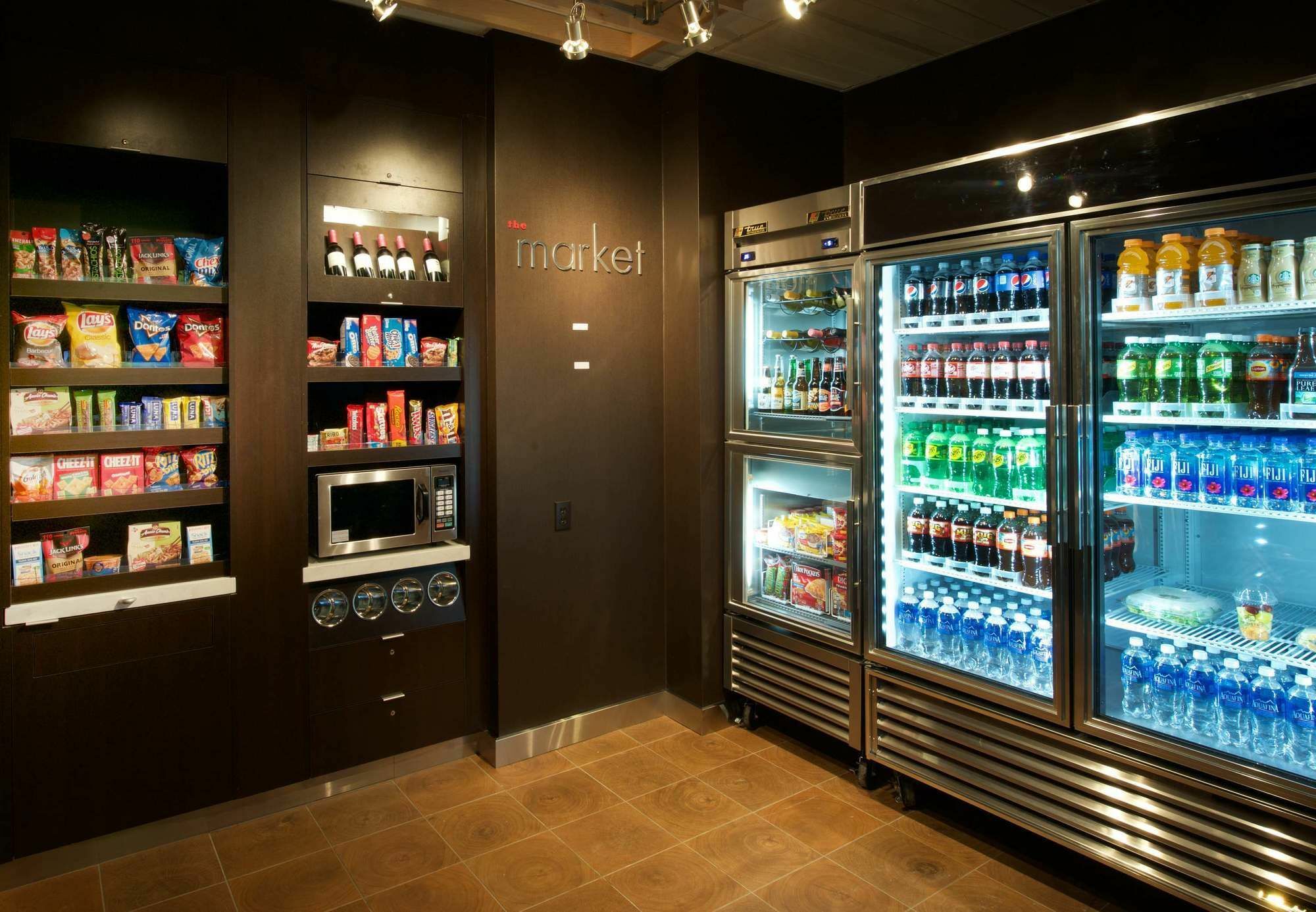 Courtyard By Marriott Seattle Everett Downtown Extérieur photo
